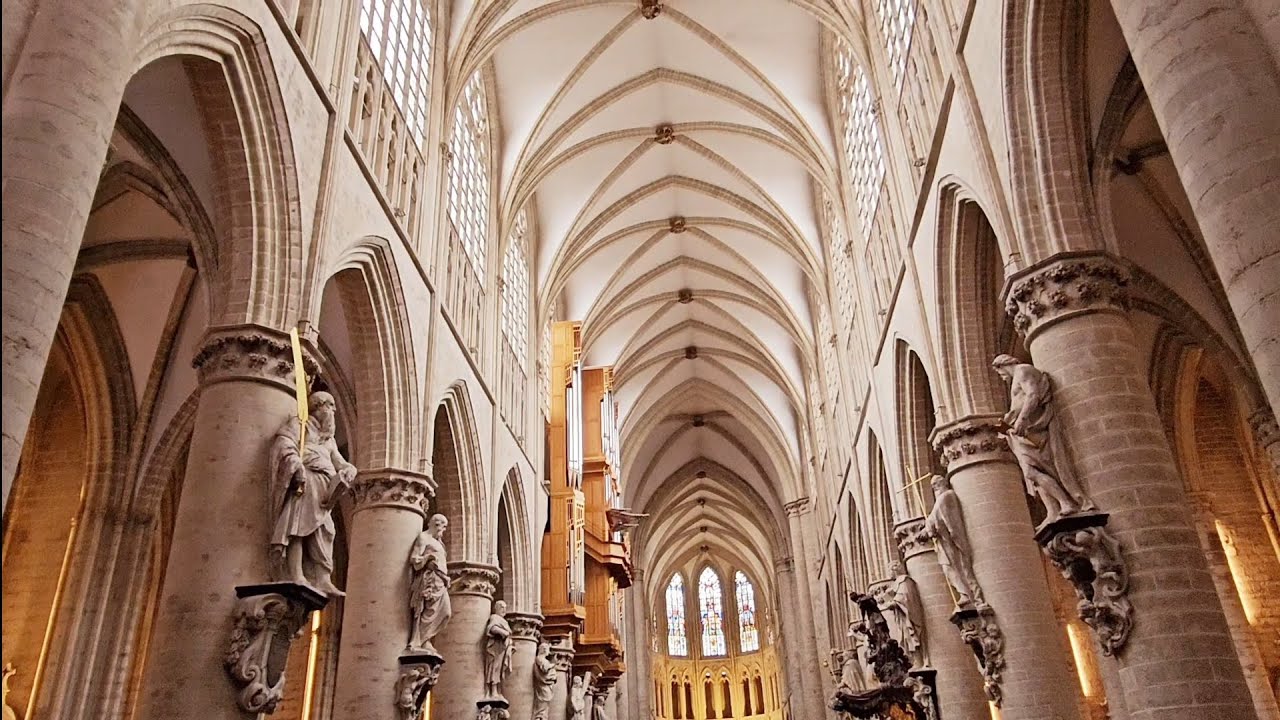 Cathedral of St Michael and St Gudula, Brussels, BELGIUM 🇧🇪