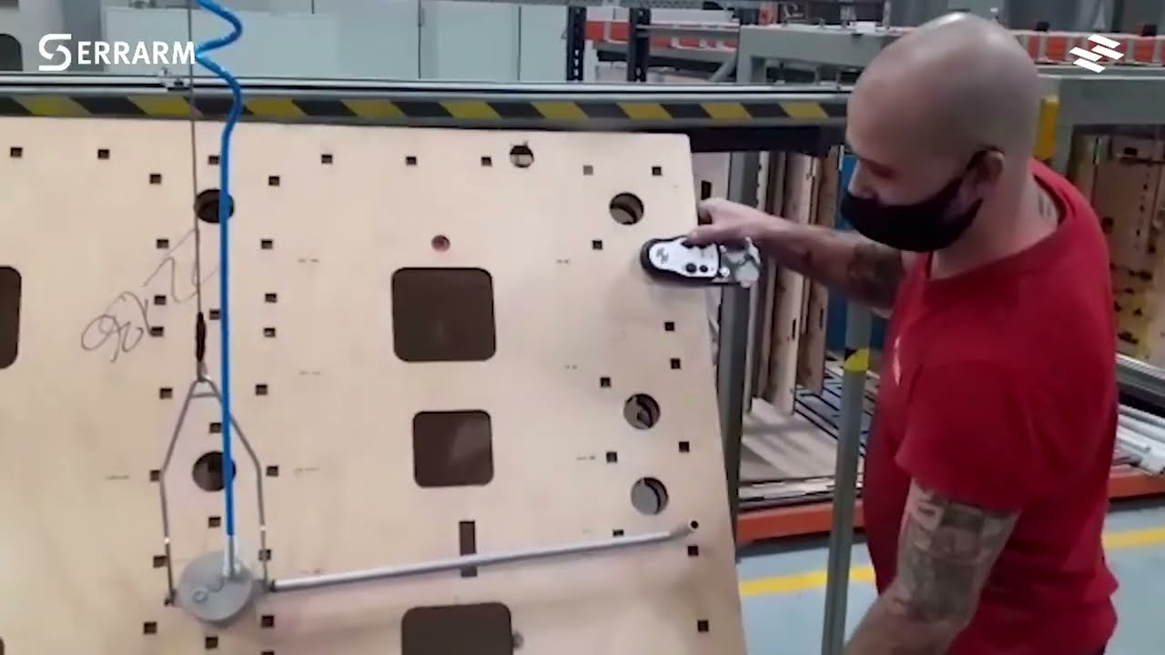 SERRARM &ndash; Flat Die Handling and Installation (Single-Point Support Version)