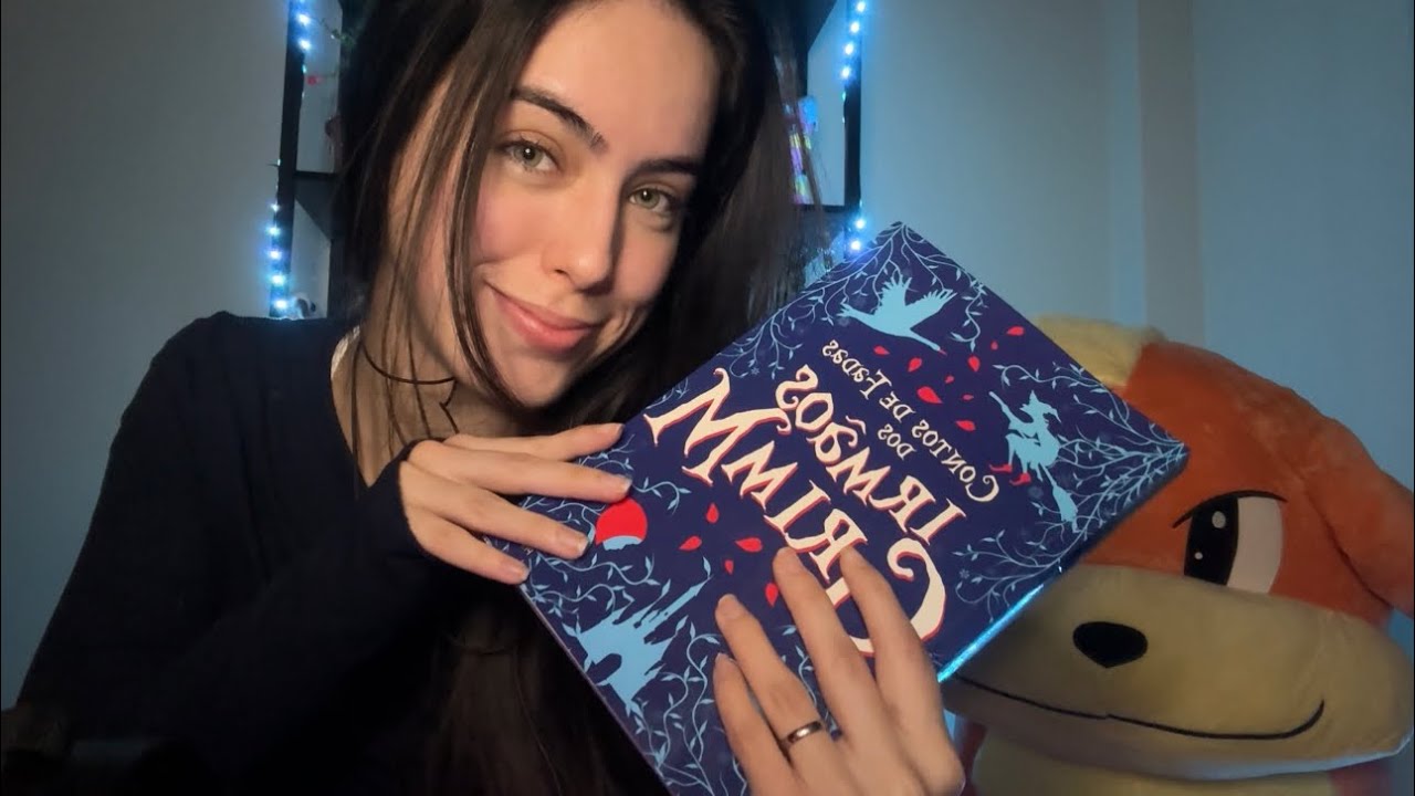 ASMR- lendo historinhas até você dormir! (Sussurros) 