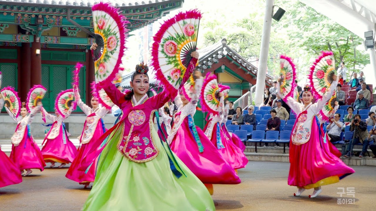[부채춤] 선화예술학교 - 2019 서울놀이마당 Korean Folk Dance: Buchaechum | 4K UHD