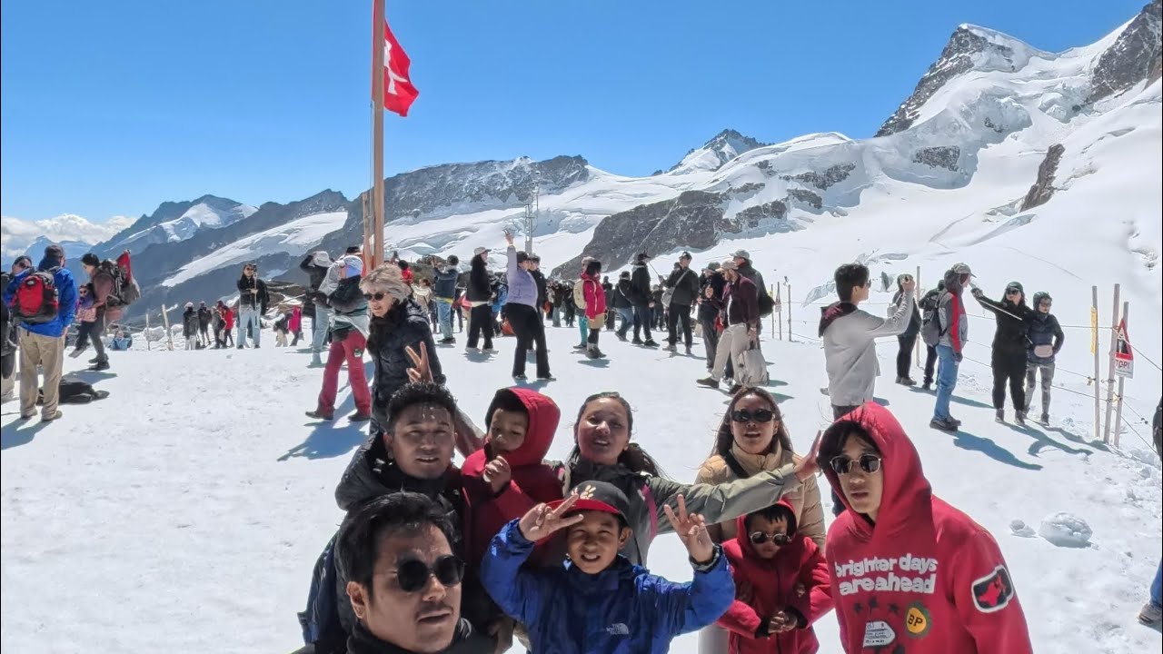 Exploring Jungfraujoch–The Roof of Europe#tibetanyoutuber#tibetanvloger # jungfraujoch#swissalps 