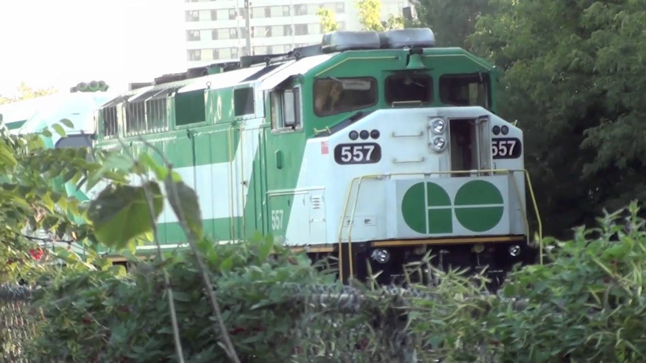 Railfanning The CN Oakville Subdivision at Manchester Park part 1. 9/1/2010