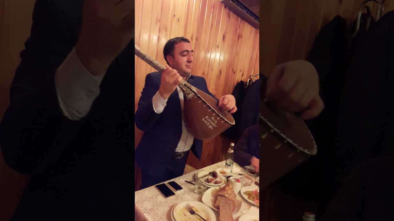 Asıq Kamandar Letifoglu,Demirli meclisinde