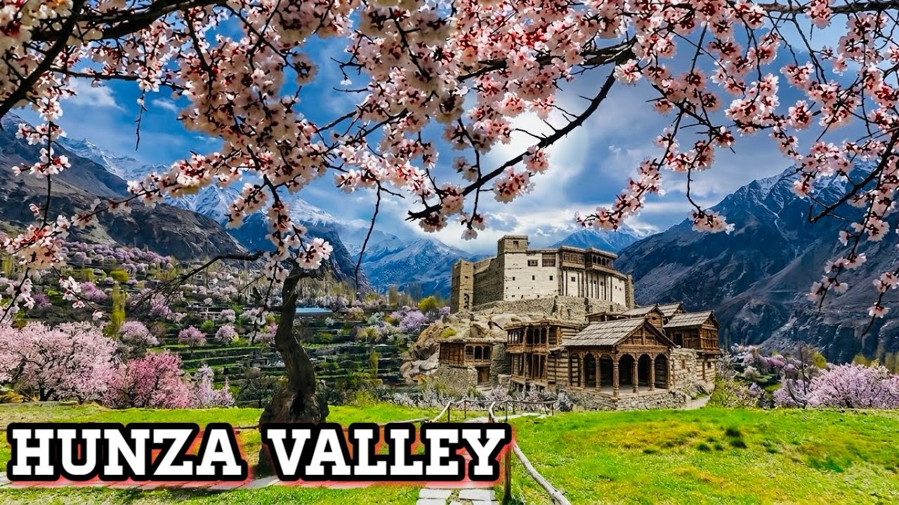 Inside Pakistan&rsquo;s Most Beautiful & Ancient Village | Hunza Valley &ndash; Gateway to China