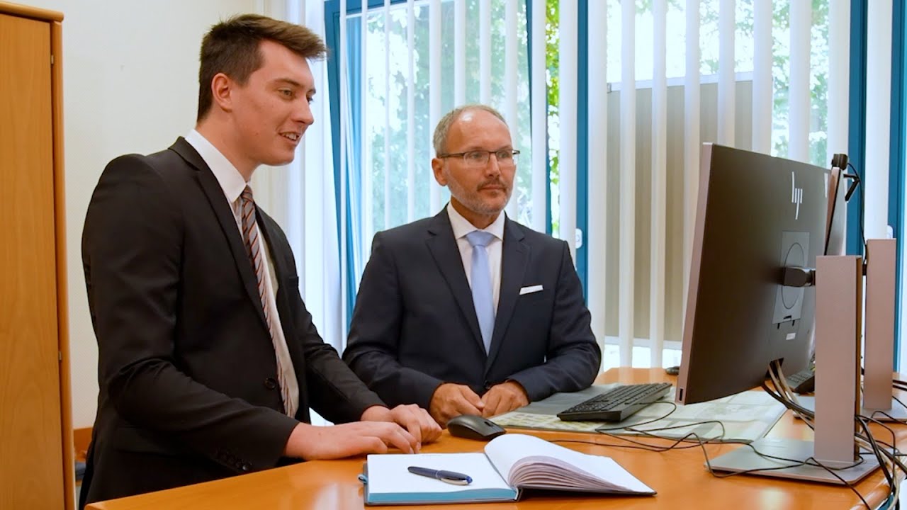 Bankkauffrau/Bankkaufmann (m/w/d) - Deine Ausbildung in Teltow-Fl&auml;ming