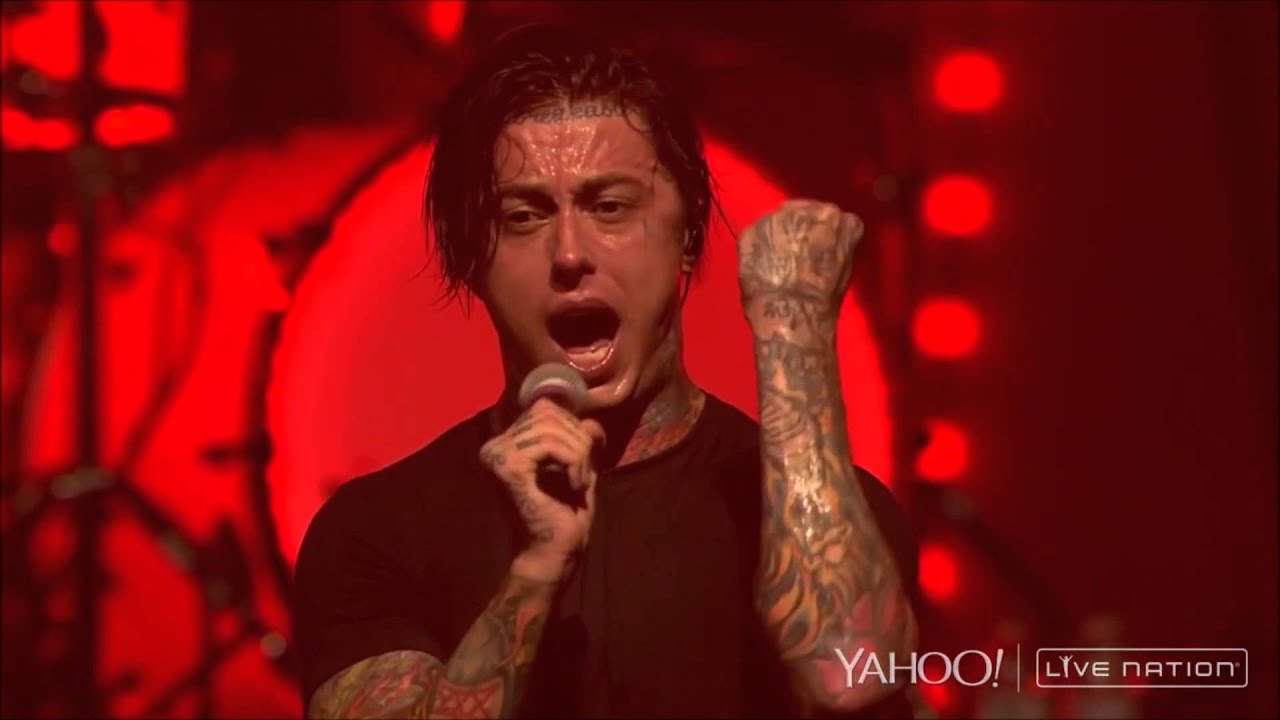Falling in Reverse - The Bitter End - Live - 2015