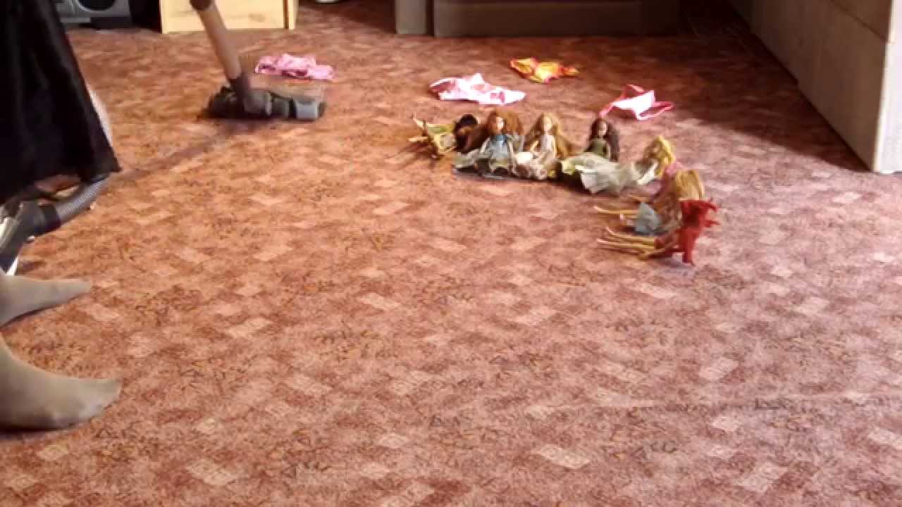 vacuuming nasty mom clean up girls room