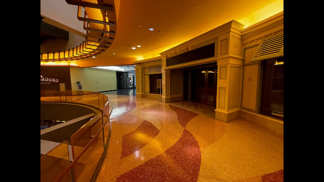 DEAD MALL ON A SATURDAY NIGHT: Playground Pier, Atlantic City, New Jersey, SUMMER 2024.