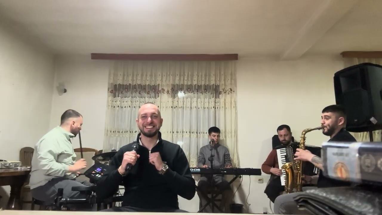 Igor Andreevski & Band - Zeni sakani - LIVE 