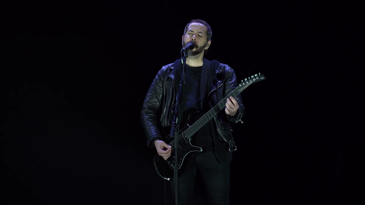 Cigarettes after sex - Cry (live)