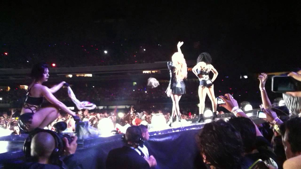 Love Game/Telephone (Live @ São Paulo) [BTWBT] {Monster Pit} - Lady Gaga