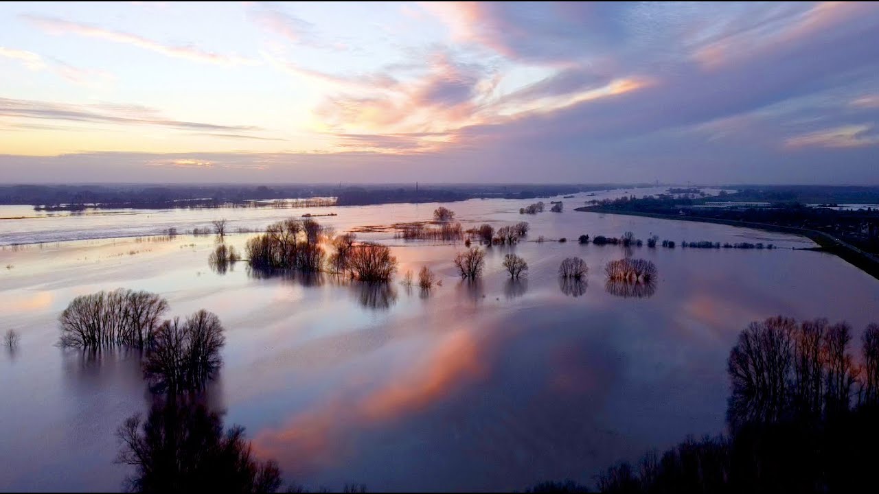 Hoogwater Waal Nijmegen - Drone Film (extended versie)