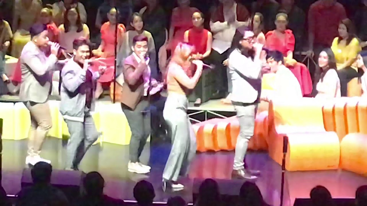 “D Coconut Nut” Acapellago