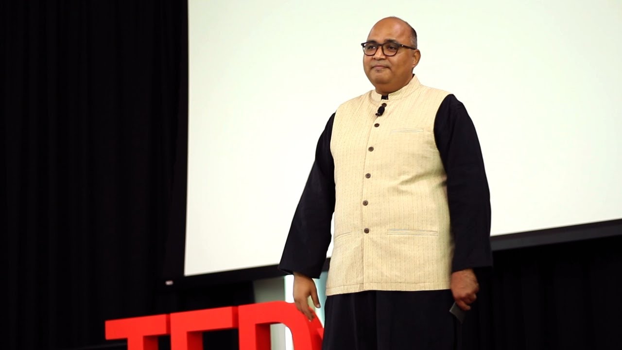 Забытая отвага инженерии | Гуру Мадхаван | TEDxLogan Circle
