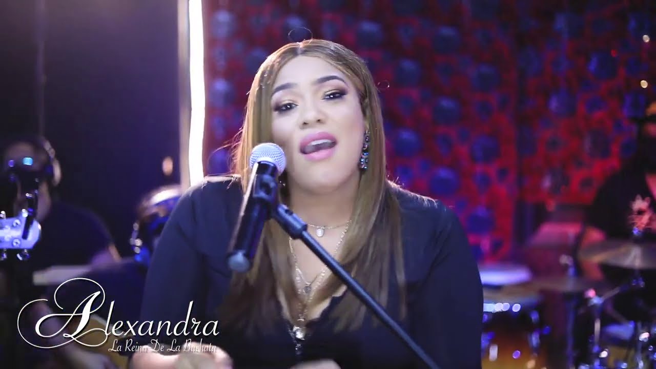 Polos Opuestos - Alexandra La Reina (Concierto Virtual)