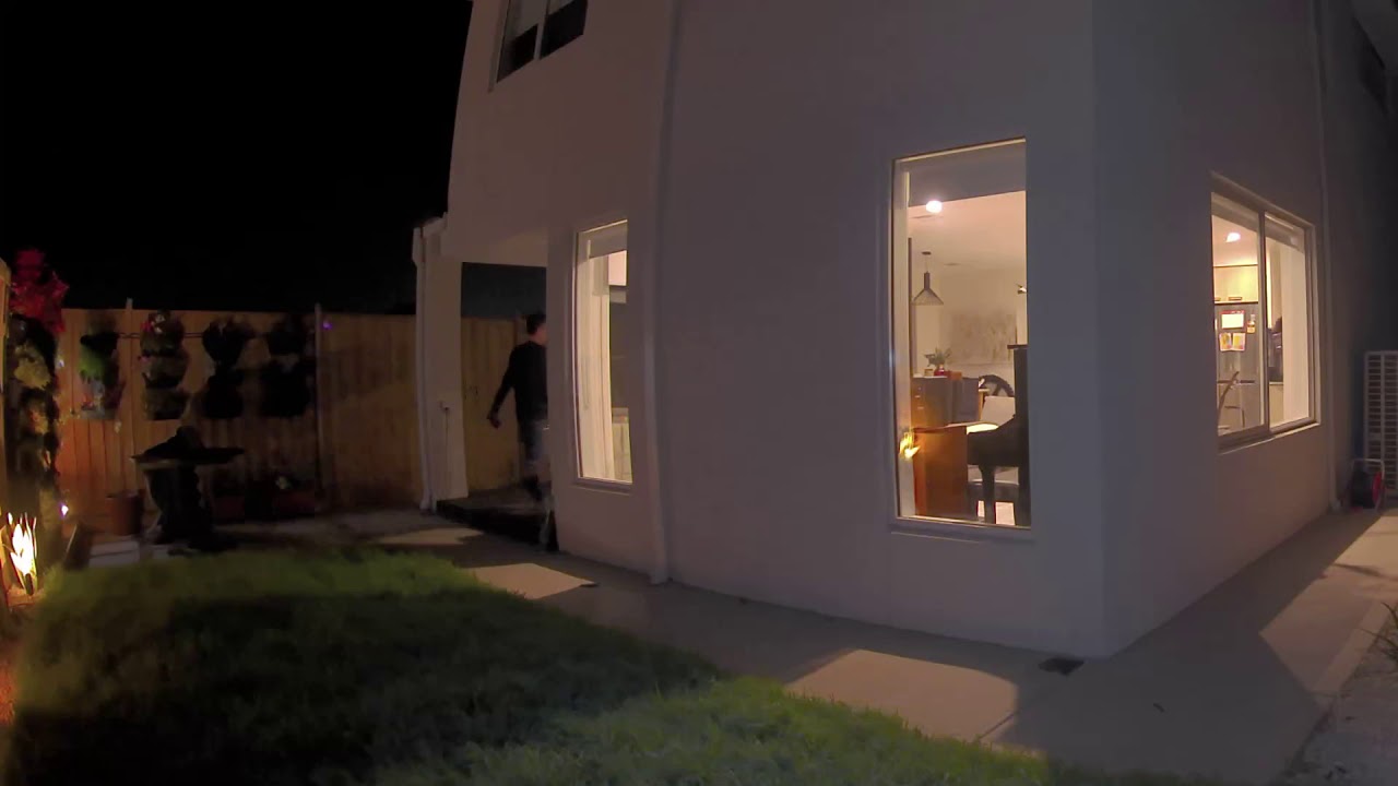 Arlo Ultra Auto Zoom & Tracking at Night