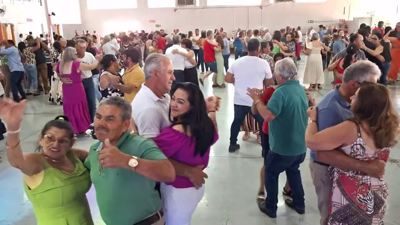 No Pesseti centro de eventos em Chopinzinho no Paraná(com marcos e margarida)