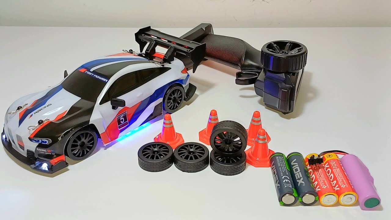 Unboxing & Testing the BMW M5 4&times;4 RC Drift Car! 