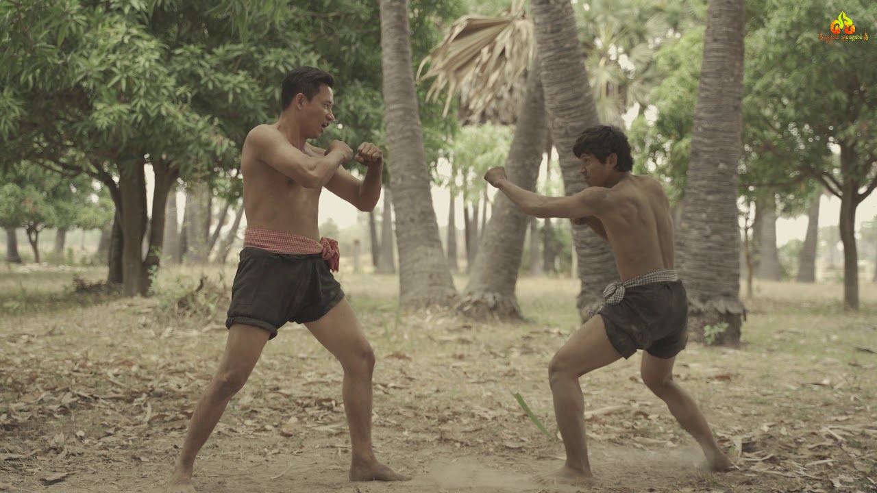 អថ័ន​​ សេនាក្រម៉ាក្រហម Vs អថ័ន​​ ខ្លារខិន/Chhorn Chanvireak khmer martial arts Kun Bokator