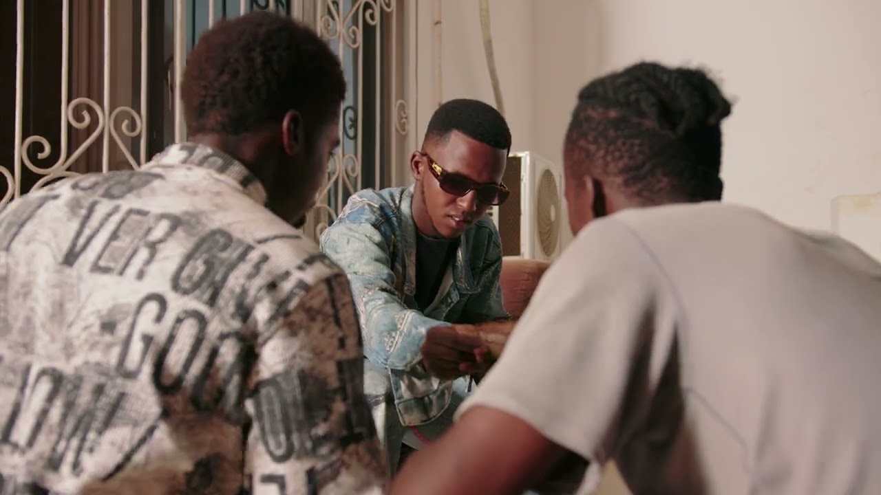 MALI MAN ANGAL CLIP OFFICIEL
