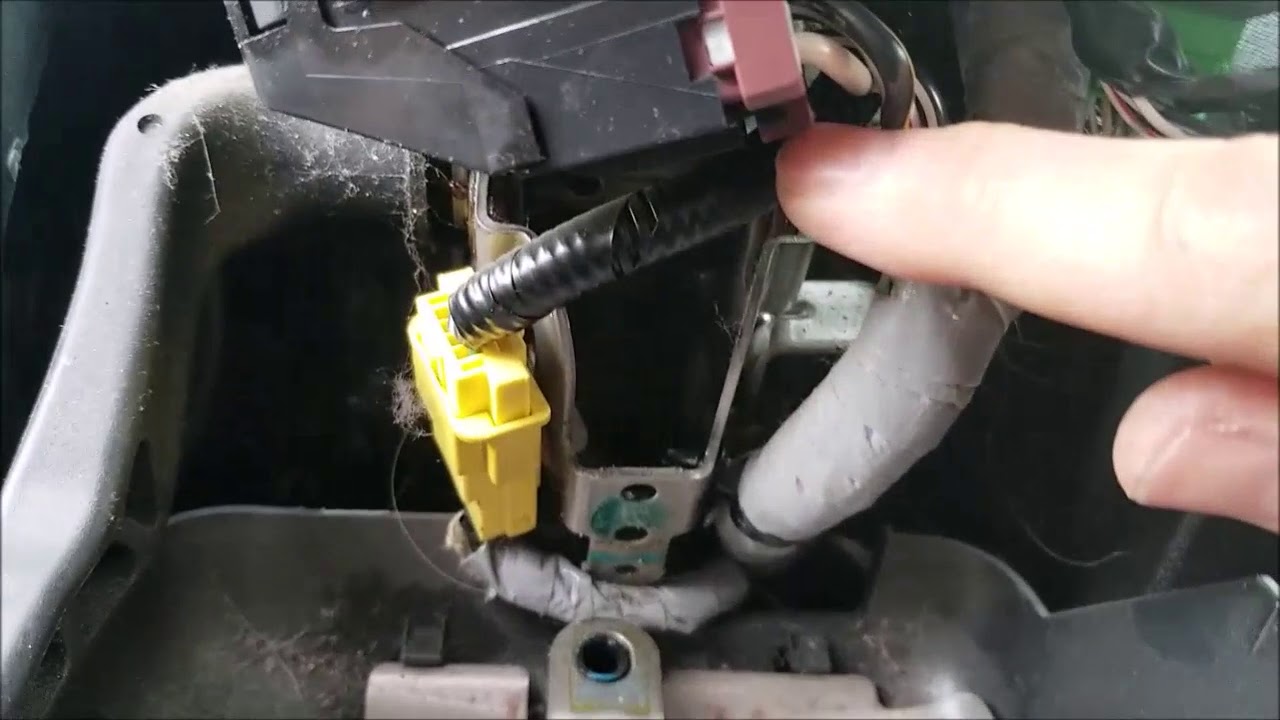 2002 2006 Honda CR-V ignition switch module / no start / buzzing