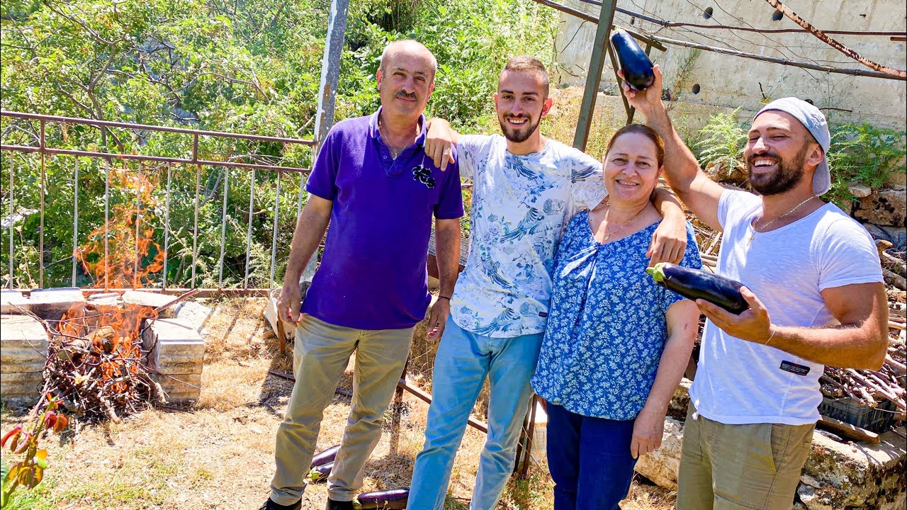 LIVE: Mouneh, Saj, Kechek, Zaatar with the Khoury Family in Mejdel Al Akoura (Moo.Neh)