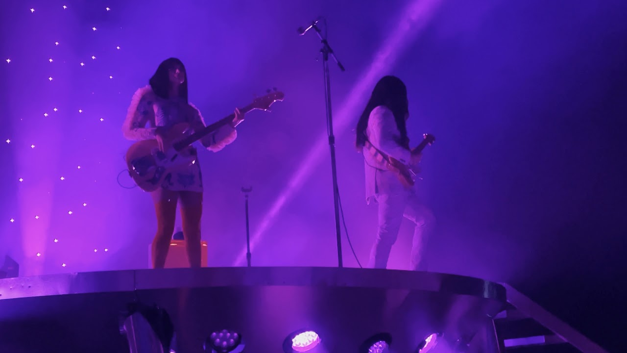 Khruangbin - Summer Madness (Kool & The Gang cover) (2021-12-19 – San Antonio, TX)
