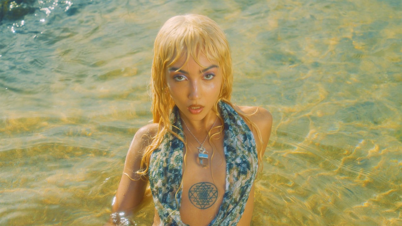 Alexis Jae - I Wanna Love (Official Video)