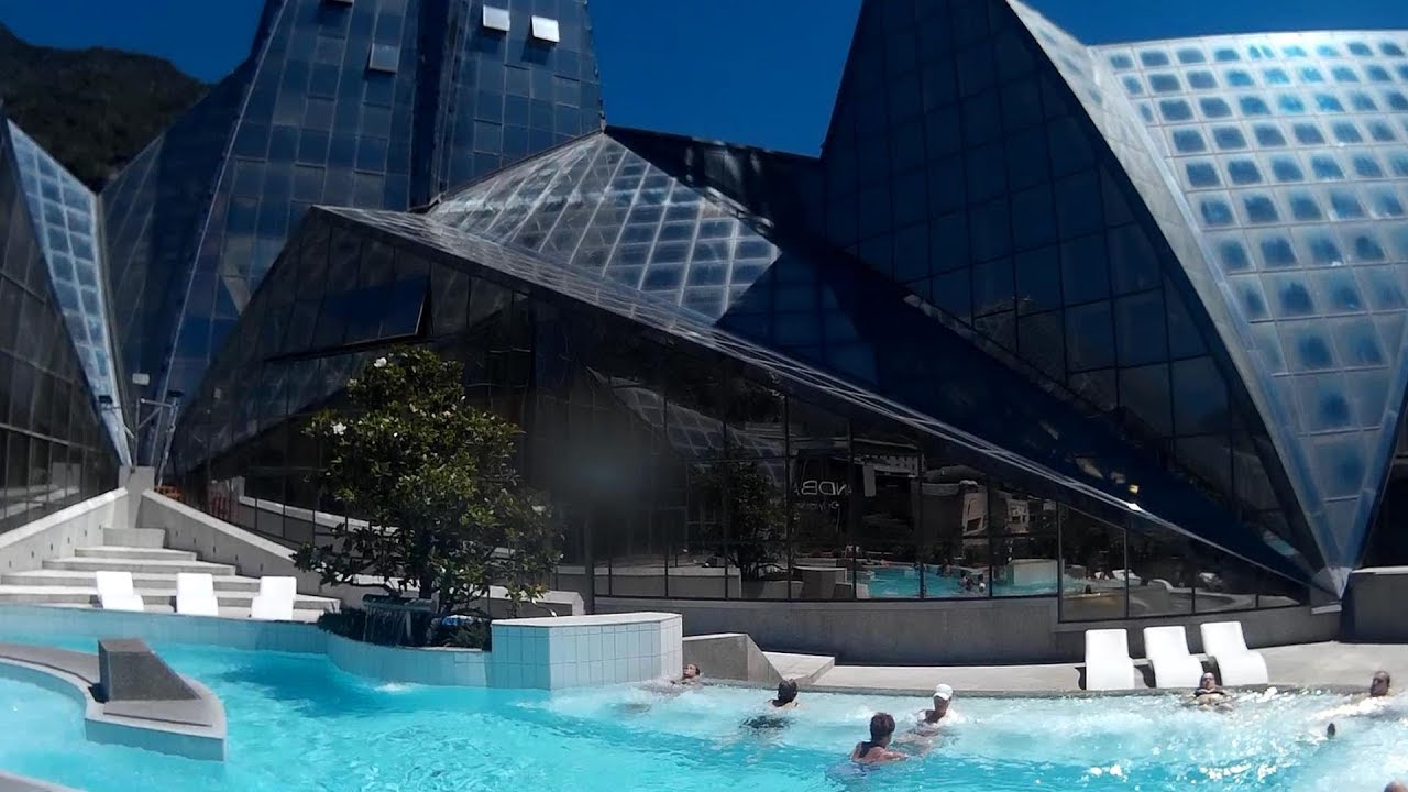 Caldea. El Centro Hidrotermal Más Grande de Europa. Balneario en Andorra.