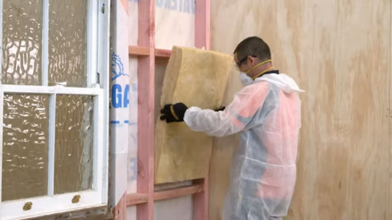 How to Install Wall Insulation NZ | Mitre 10 Easy As DIY