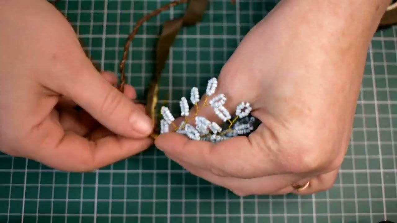 DIY. Дерево из бисера своими руками.
