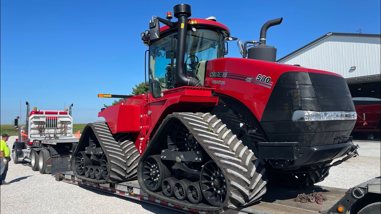 BRAND New Quadtrac Shows Up On The Farm!!
