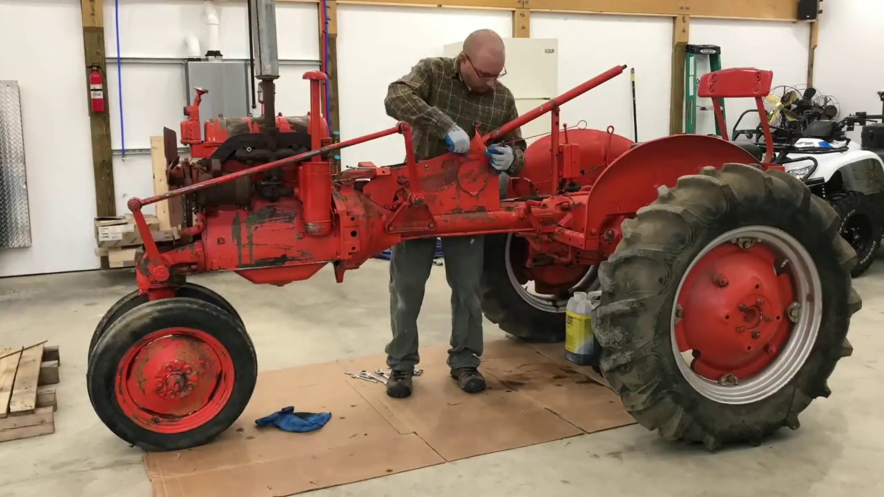 Эллис Чалмерс C Restoration Time Lapse, часть 1