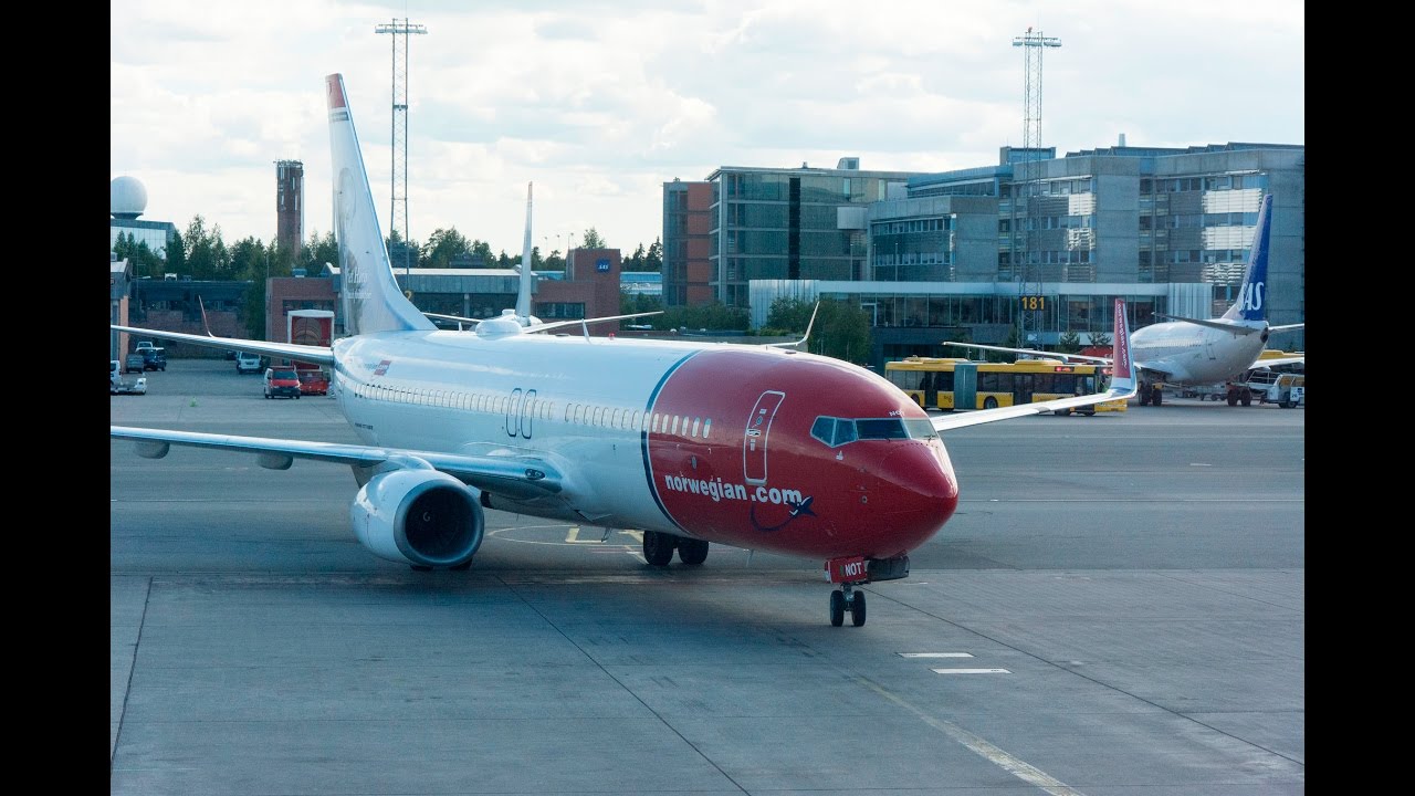 Norwegian Air Boeing 737 push back & take off Oslo Gardermoen