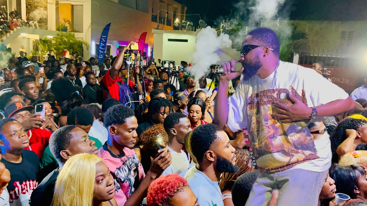 ROODY ROODBOY ANRAJE AK MIZIK APIYE SOU MWEN , LIVE 2025 Mix