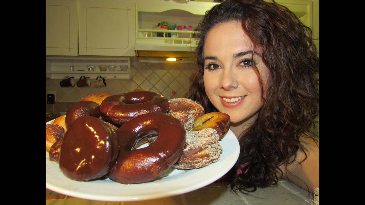 Donas caseras con chocolate y galseadas/Donas fritas/Marisolpink