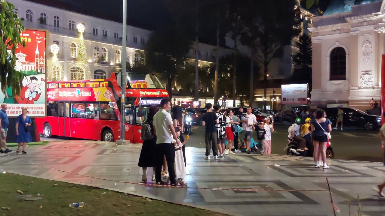 Nguyen Hue Walking Street, HCMC, Vietnam 