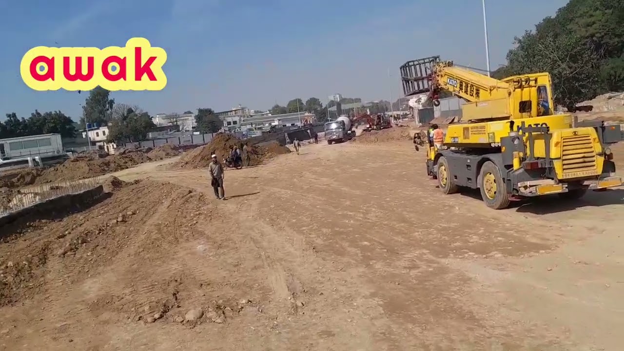 کچہری چوک اپڈیٹ — تعمیراتی کام کچہری سے مال روڈ کی طرف
