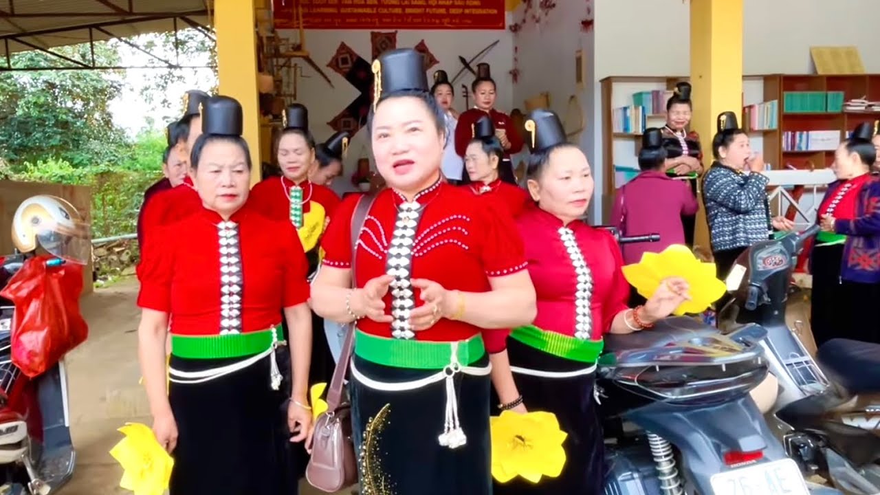 Ngày hội mừng Đảng mừng Xuân của bản phiêng Tam phường chiềng an rất vui 