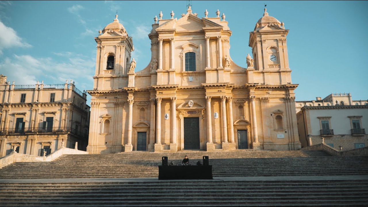 Carlo Astuti Live sunrise DJ set in Noto, Sicily (Italy)