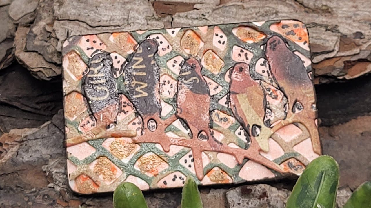 Collage pendant
