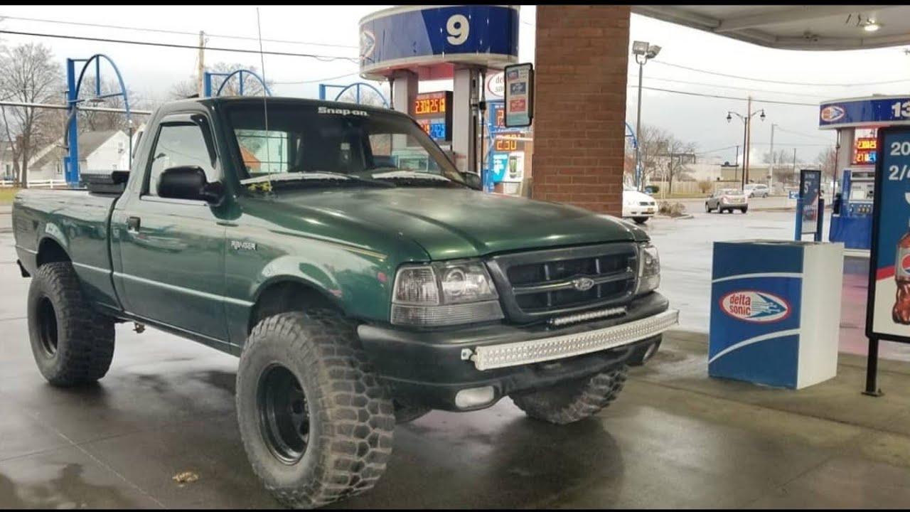 2000 Ford Ranger lifted on 33s (Rare Trailhead 2wd)