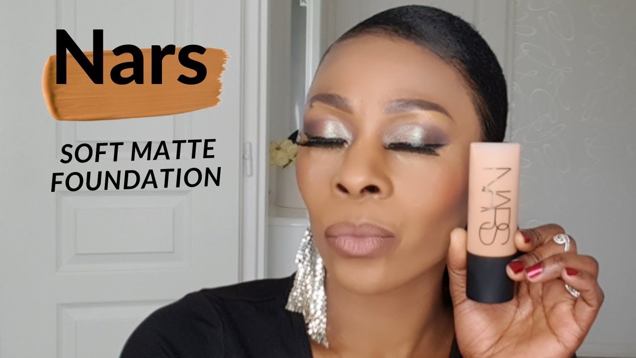 NARS SOFT MATTE COMPLETE FOUNDATION : ( REVUE )