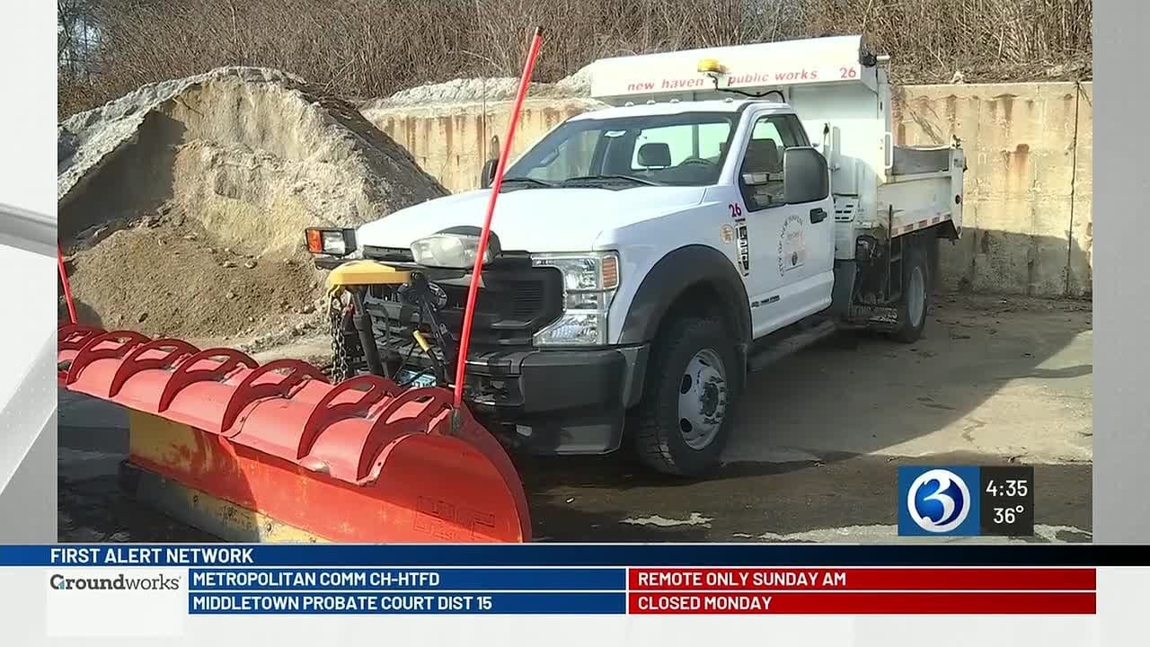 New Haven residents prepare vehicles as city urges staying home during storm