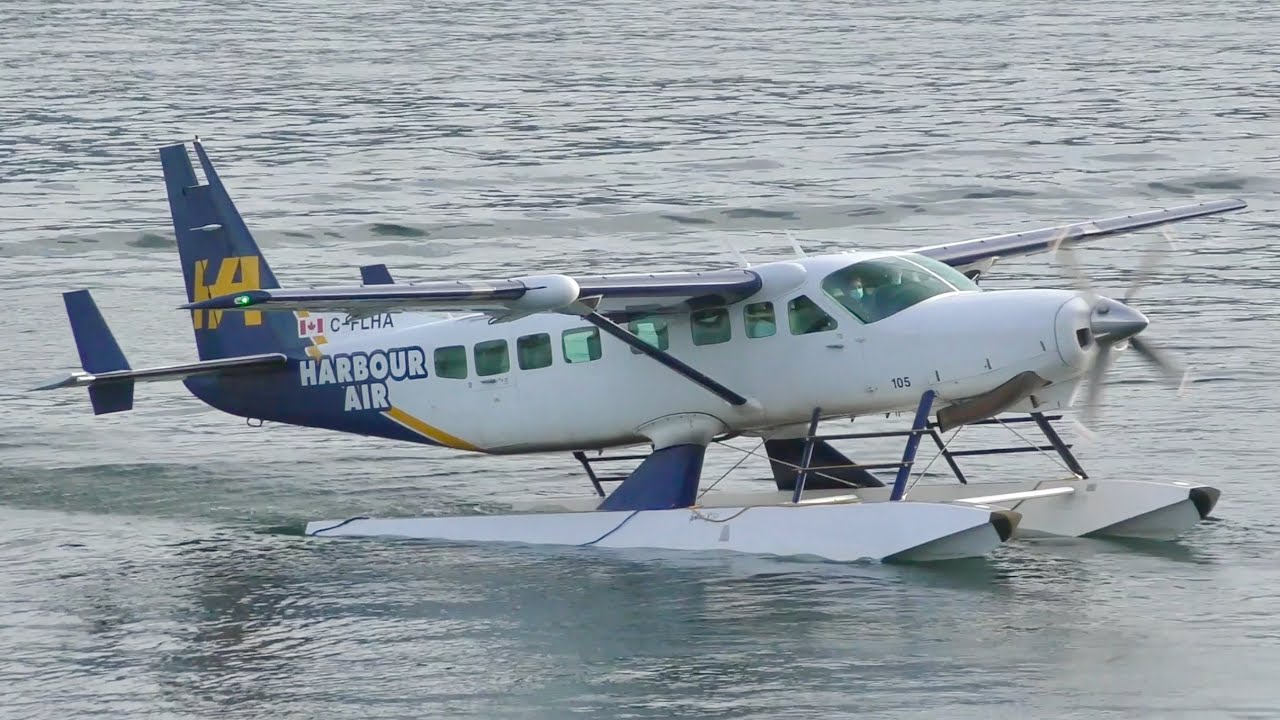 Cessna 208B Grand Caravan Engine Startup & Takeoff