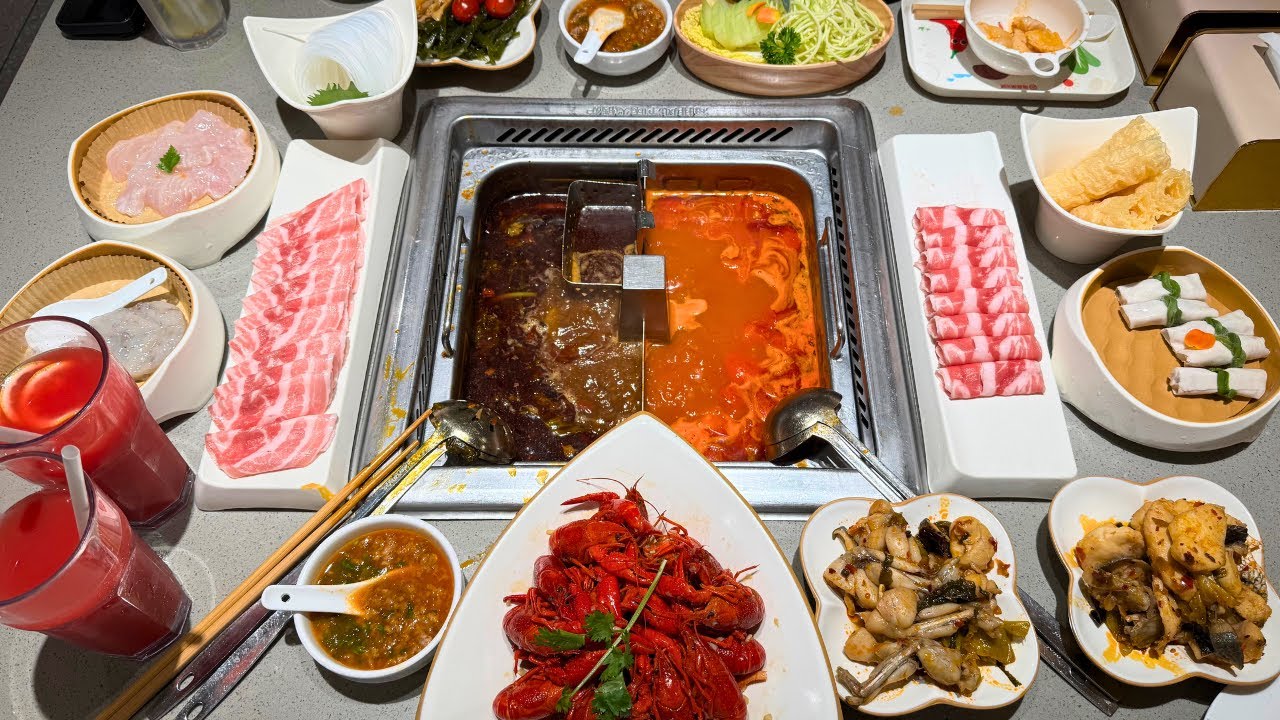 HaiDiLao Summer Special Spicy and Sour Frog Hotpot