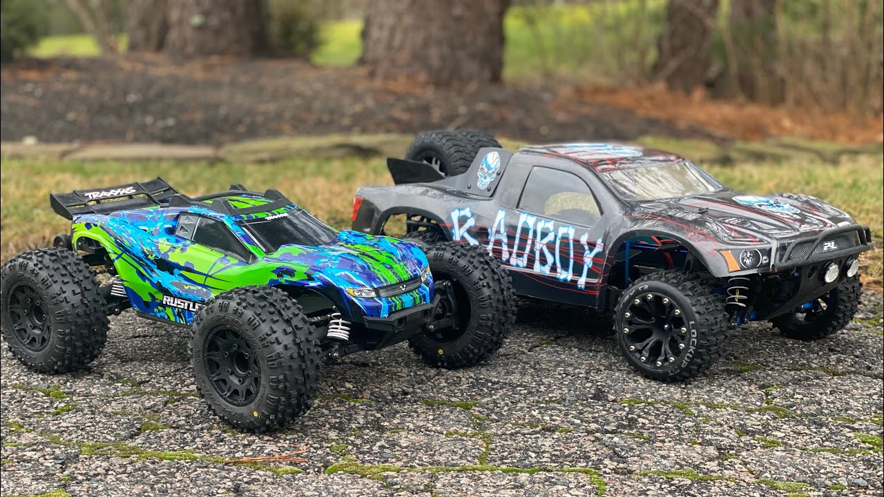 Traxxas Rustler 4x4 VXL VS Traxxas Slash 4x4 hobbywing edition ! Custom build Reveal ￼part 1