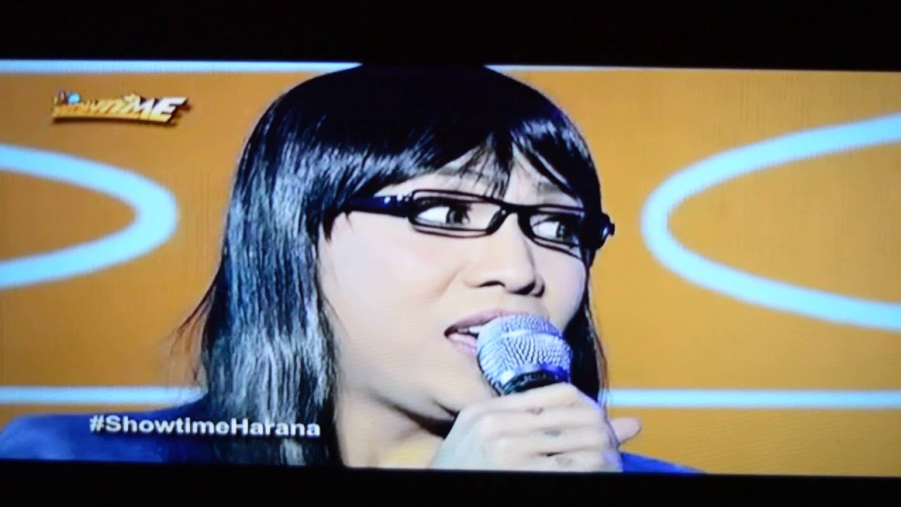 Bailey May and Ylona Garcia's (BaiLona) musical skit on It's Showtime