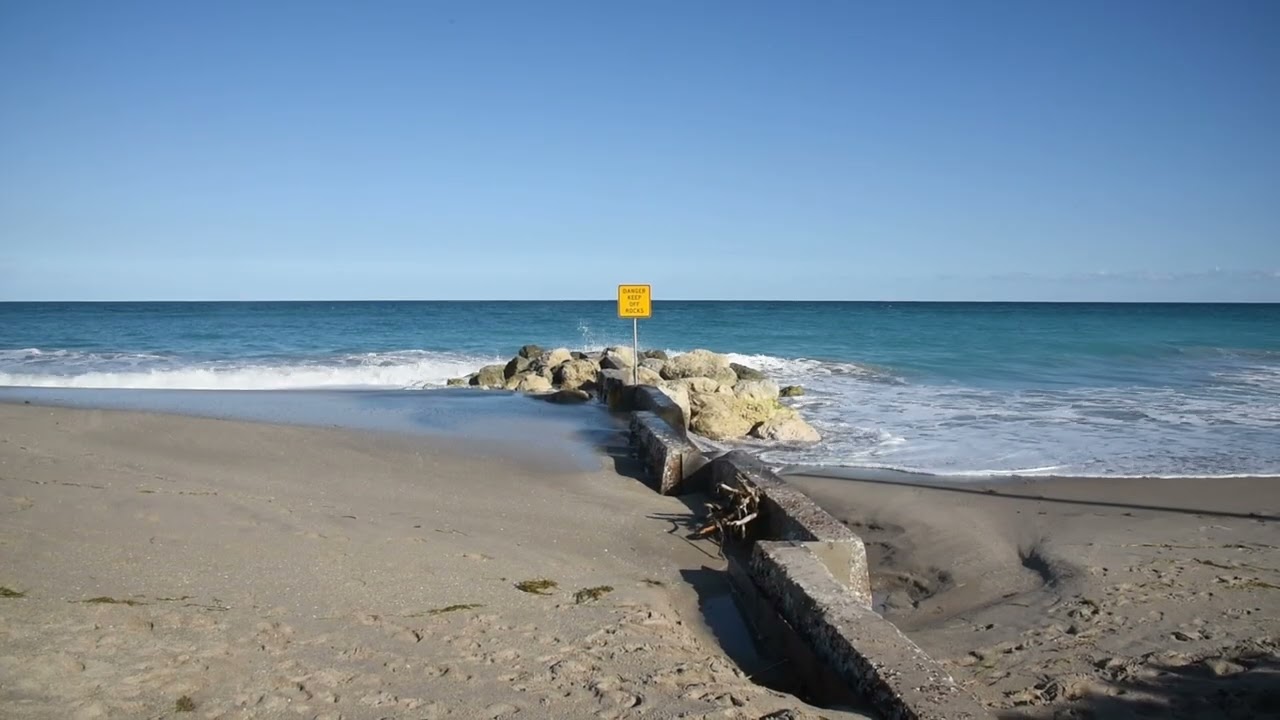West Palm Beach Municipal Beach, Florida, USA