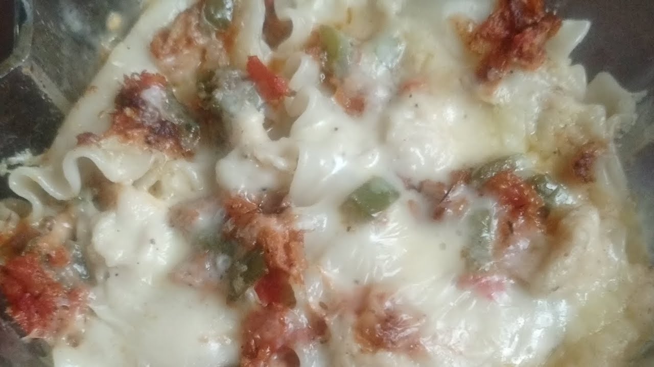 Little star ko mnany k lie Lazania bnaya#Yummy😋😋😋😋😋Lazania